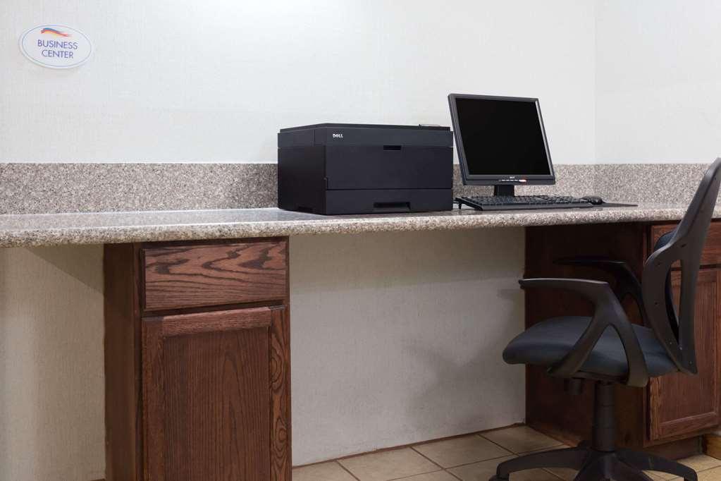 Econo Lodge Inn & Suites Wisconsin Dells Extérieur photo