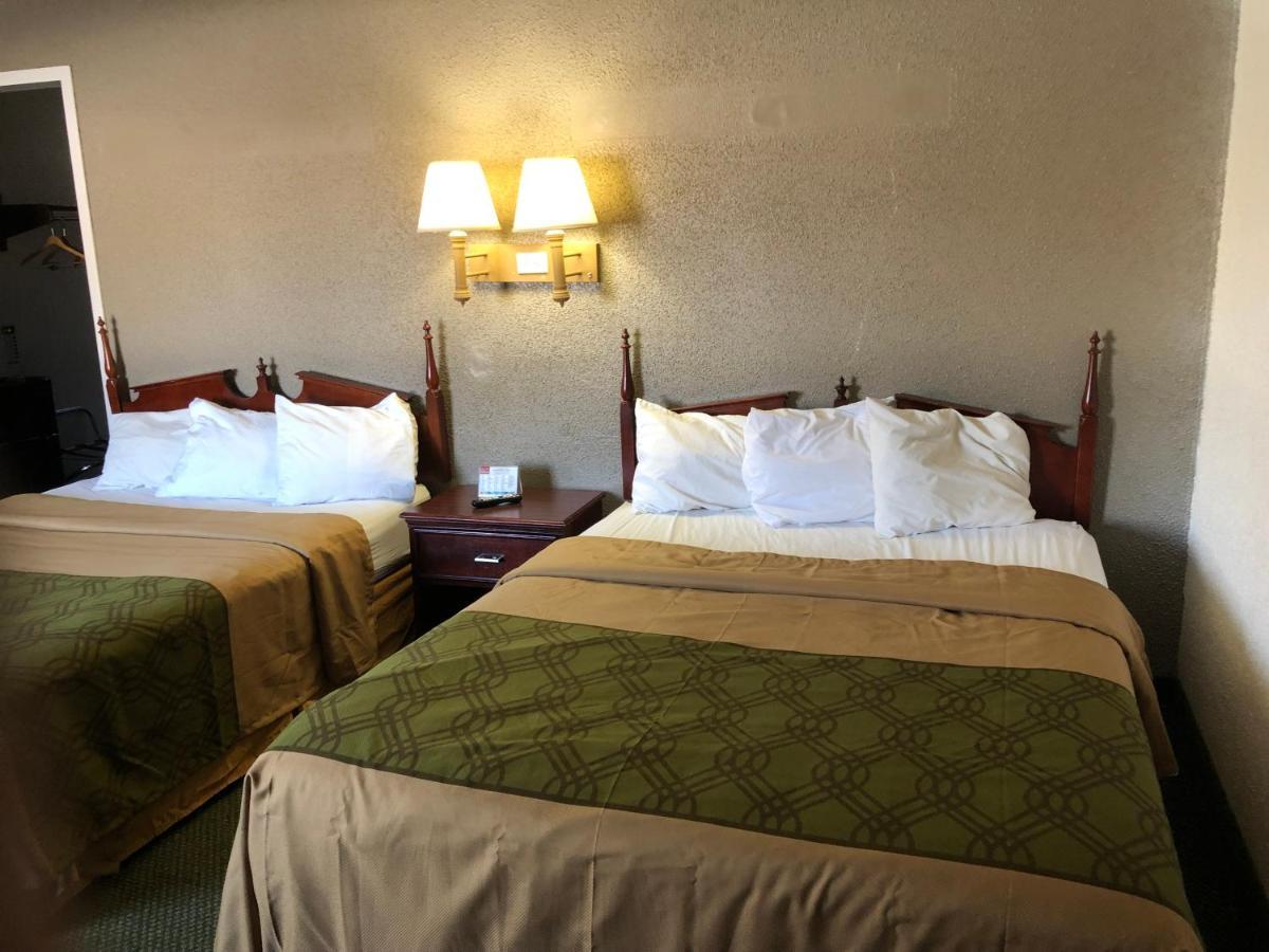 Econo Lodge Inn & Suites Wisconsin Dells Extérieur photo