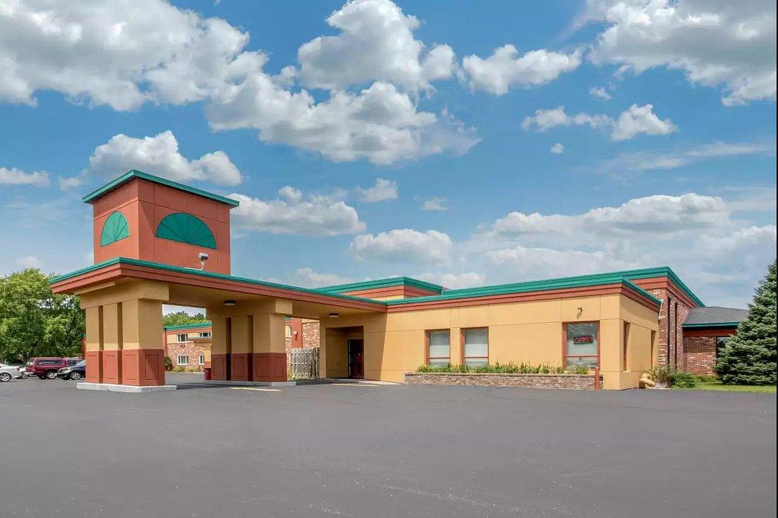 Econo Lodge Inn & Suites Wisconsin Dells Extérieur photo