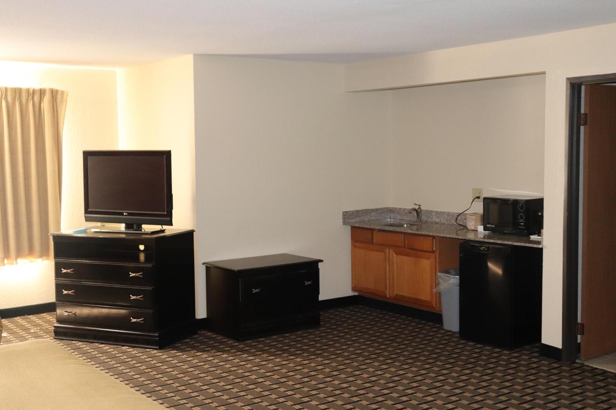 Econo Lodge Inn & Suites Wisconsin Dells Extérieur photo