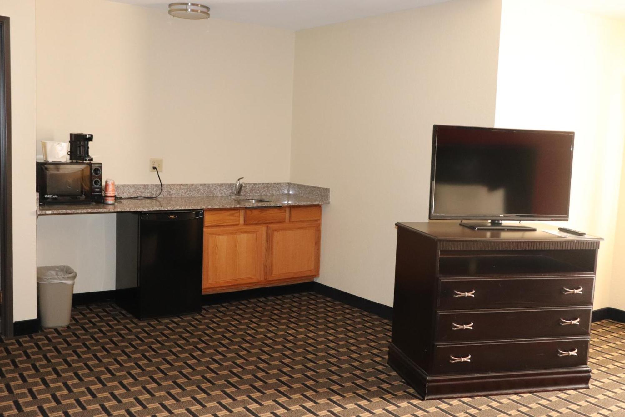 Econo Lodge Inn & Suites Wisconsin Dells Extérieur photo